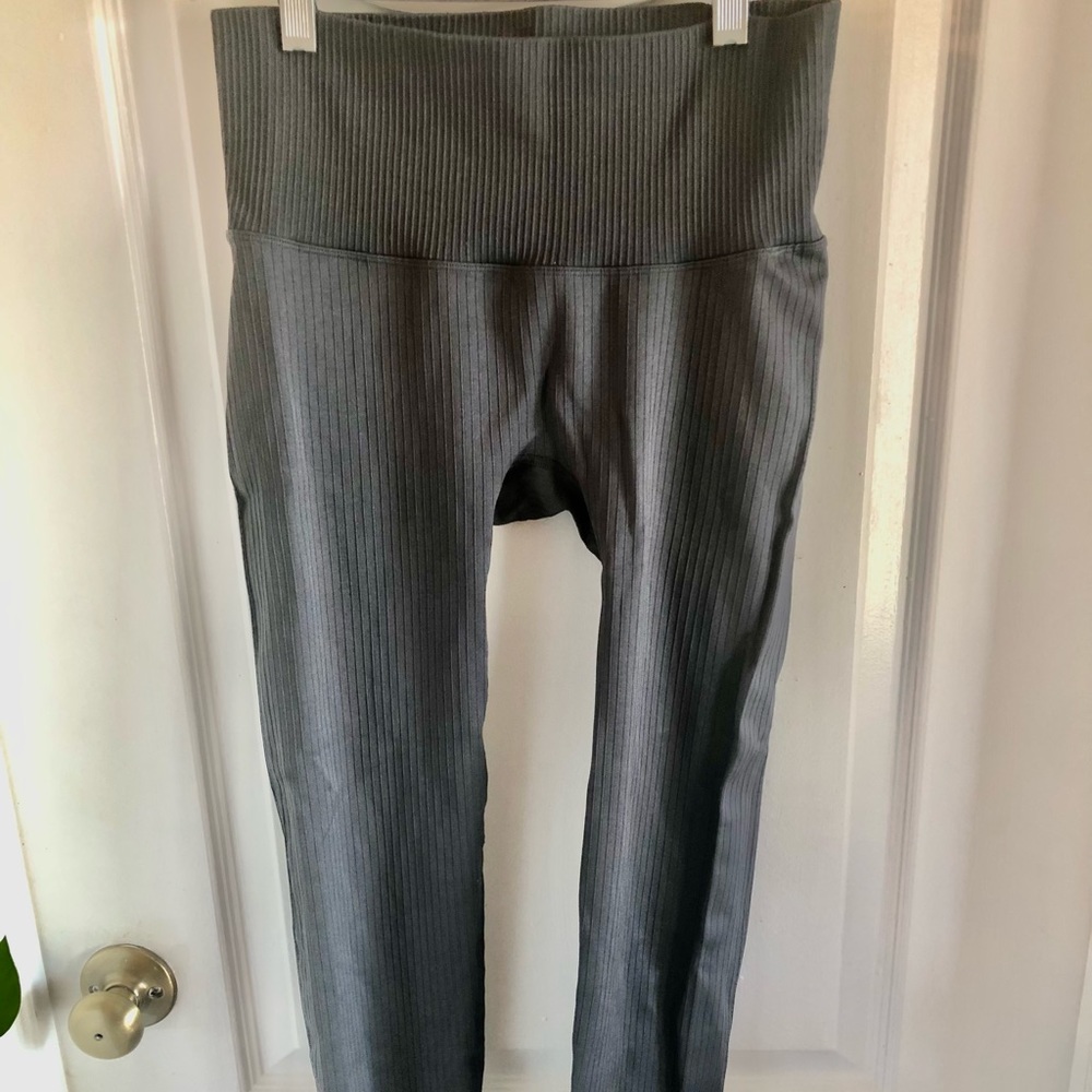 Ethos Ribbed Leggings Color Storm